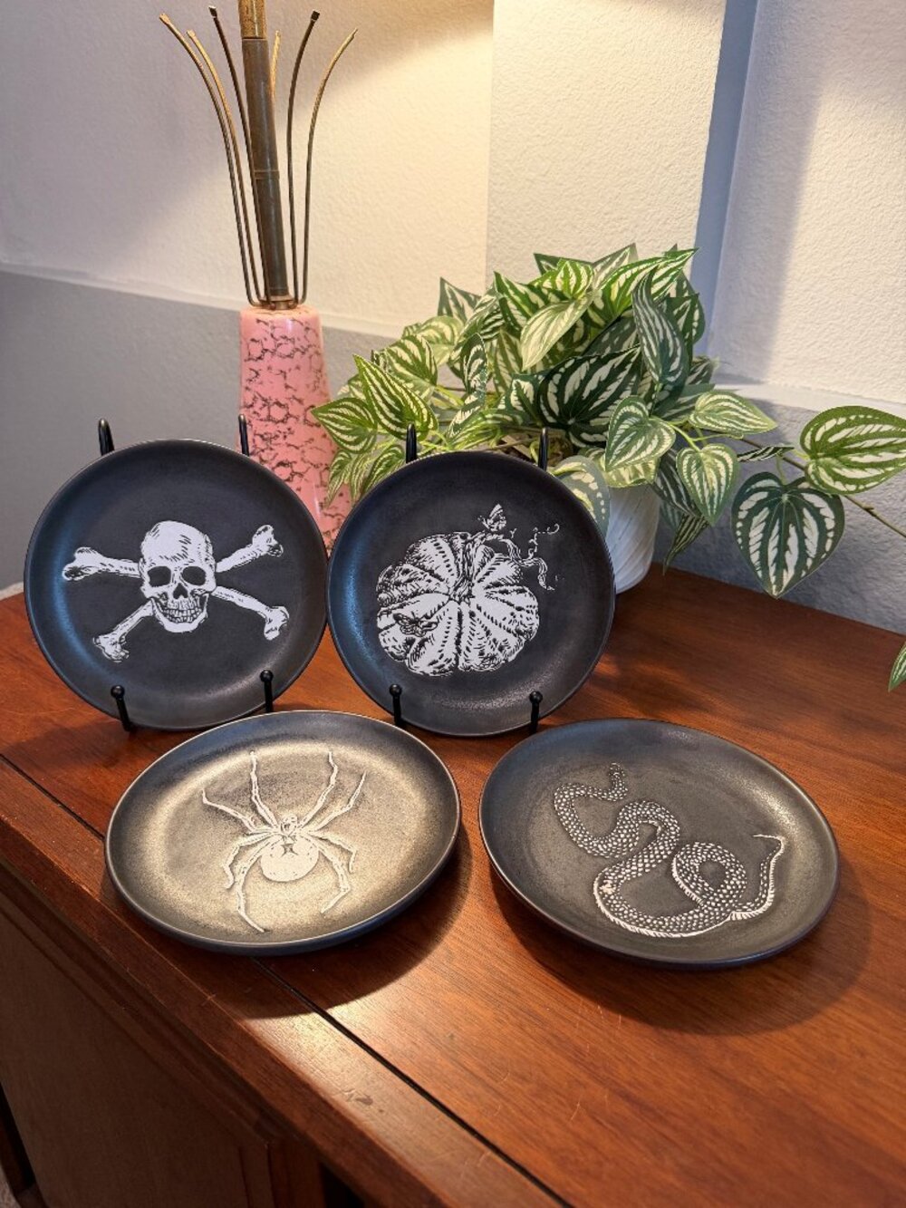Halloween Stoneware Appetizer Plates Set of 4 Skull Pumpkin Spider Snake